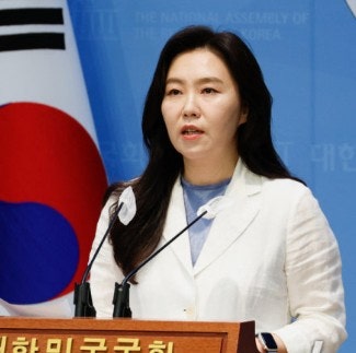다주택 참모진, 누가 팔까