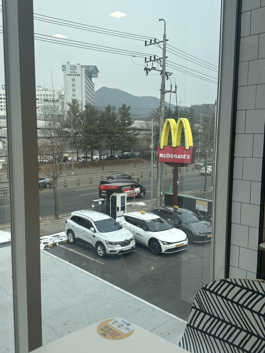 맥도날드 의정부금오DT점 사진 1