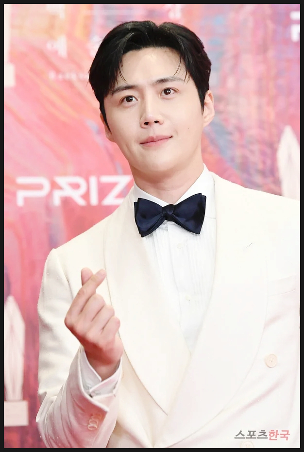  김선호 1인 법인 탈세 의혹? 판타지오가 밝힌 '추가 세금 납부 완료' 진실