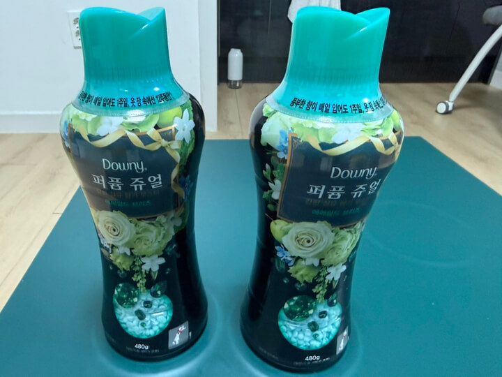  다우니 퍼퓸 쥬얼 에메랄드 브리즈향 사용후기