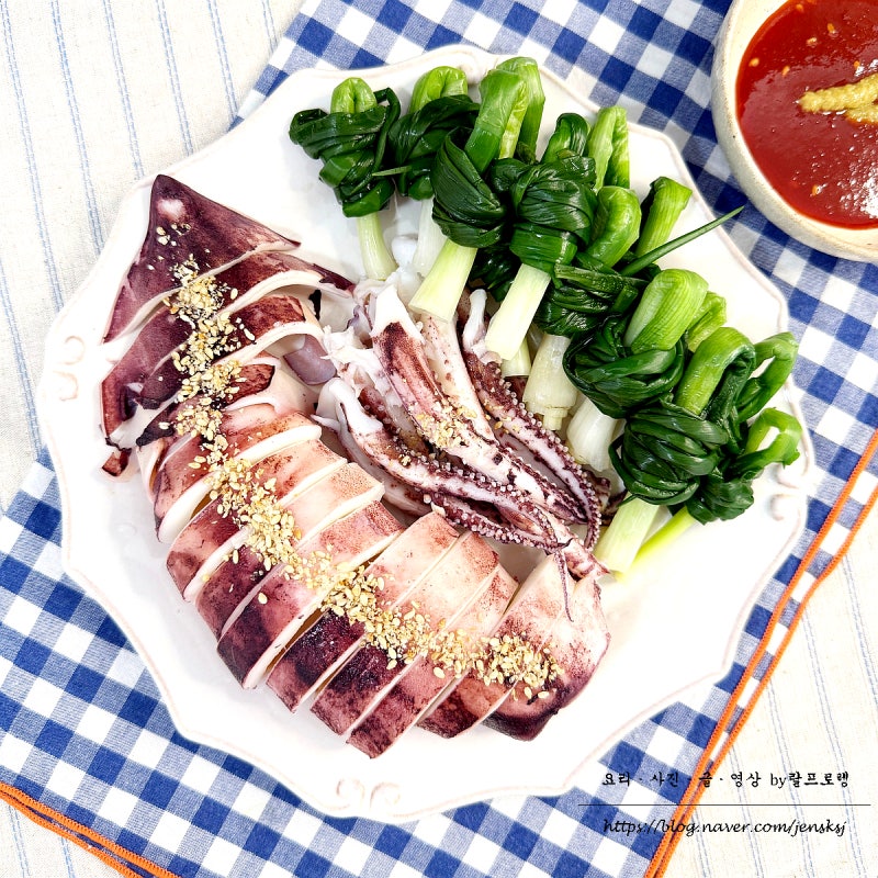 오징어 숙회 레시피 생물 오징어 데치기 쫄깃하고 달달해요