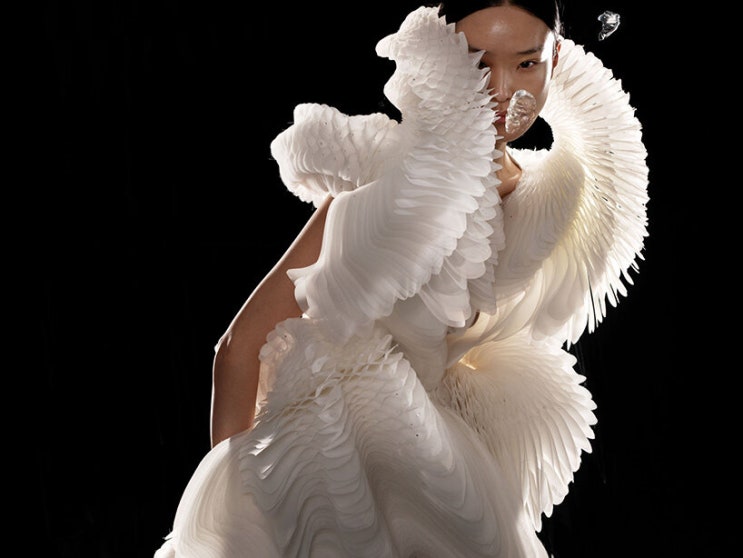  DESIGN INSPIRATION_ FASHION DESIGN