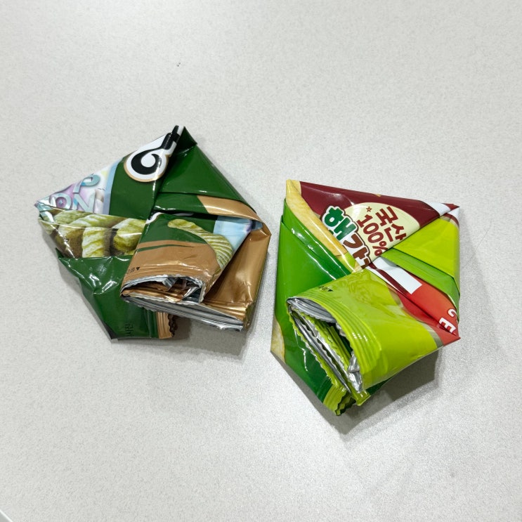 비닐 분리수거할 때 '딱지 접어서 버리면' 재활용 안 된다?