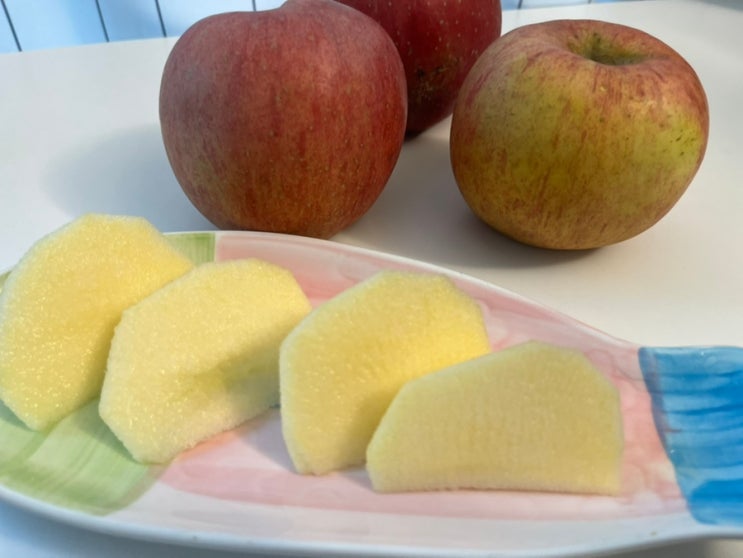  아삭+달콤 영천 부사사과, 가족 간식으로 완벽! 실제 맛보기
