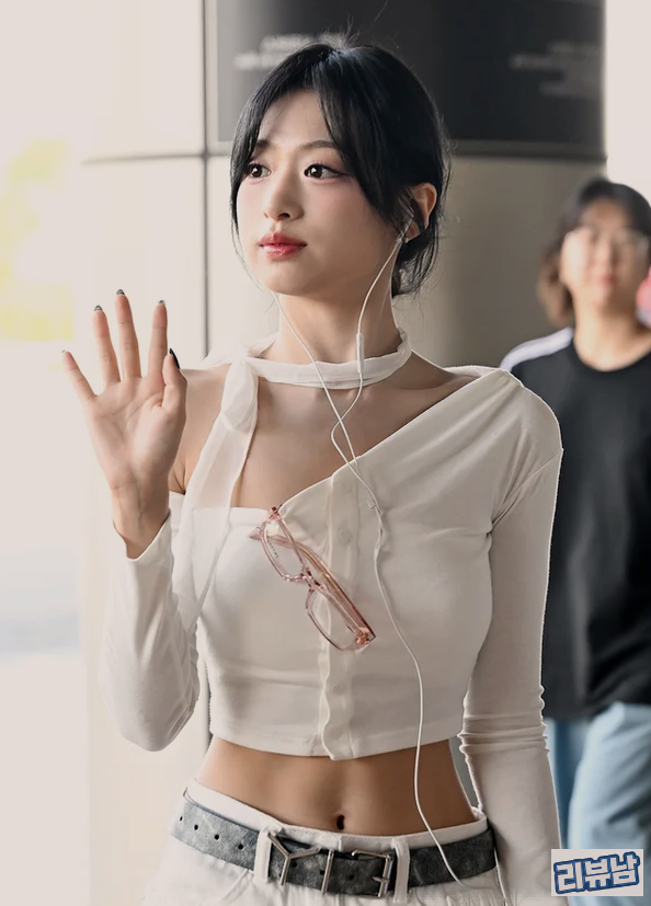 베이비몬스터 아현 프로필 완벽 정리, 실력부터 인성까지 '확신의 센터'인 이유