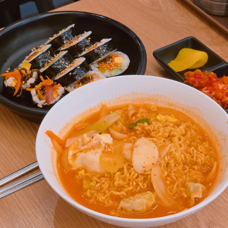  연신내 24시 김밥집 싸다김밥 연신내역점 내돈내산