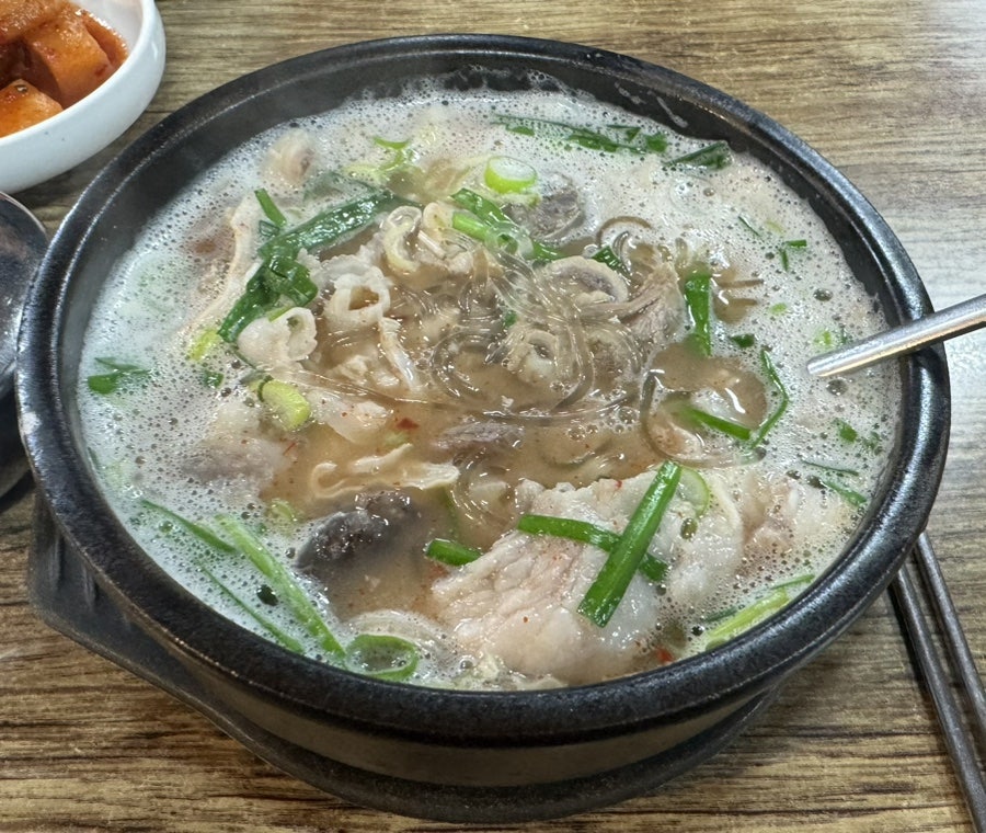 엄나무돼지국밥 사진 2