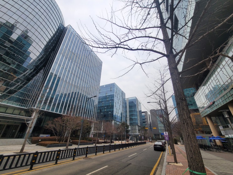  서울.분당 오피스 거래 24조... 판교 오피스가 다시 주목받는 이유