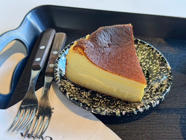  동탄 카페 '카시아' 강아지랑 조용히 작업하기 좋은 분좋카 / 치즈케이크 맛집