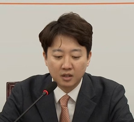 이준석 전한길 토론 예고, 부정선거로 한판 붙는다