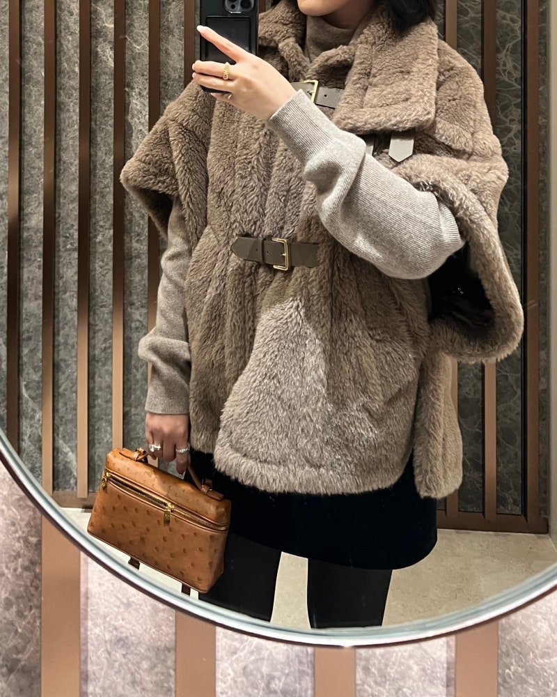 막스마라 테디베어 케이프 코트 100만원 대 직구핫딜! 무스탕 천만원 할인. 테디 테베 뉴아바....