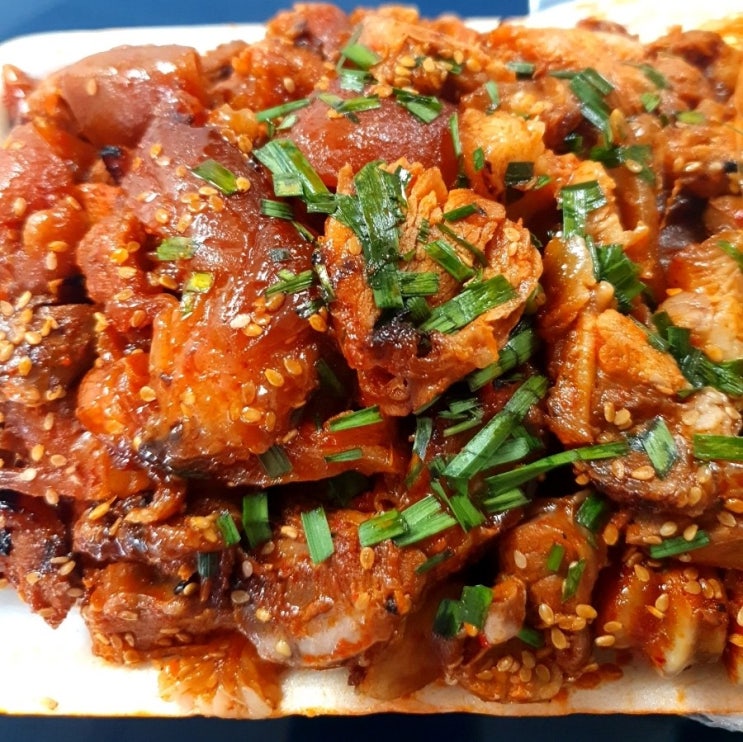  창신동 매운족발 내돈내산 솔직후기 | 나혼자산다 김대호 아나운서