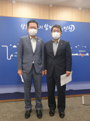 [보도자료]210704 배준영 의원, 박남춘 인천시장·이원재 인천경제청장 만나,영종국제도시 주....