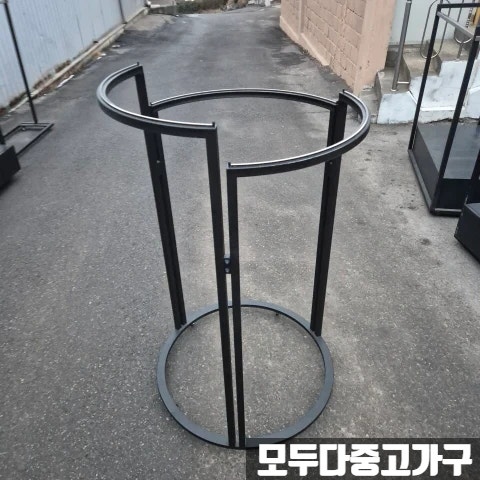  [판매완료] 중고 원형행거 동그란행거 철제행거 옷가게 옷행거