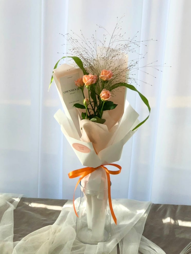  한 송이 포장도 예쁜 꽃집, 꽃 한송이도 고급스럽게 (수원꽃집, 수원한송이포장, 온무드플라워스튜디오)