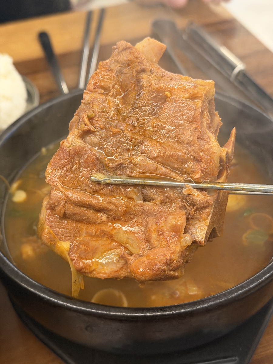 먹보뼈감자탕 사진 6