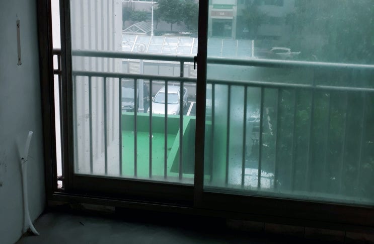 창문샷시 교체 고민하다가 결국 바꿈