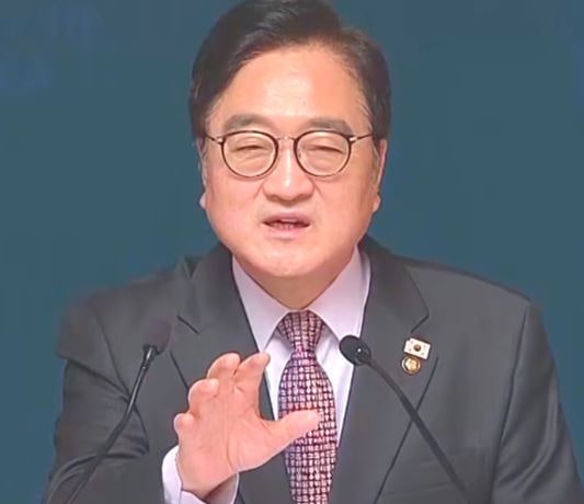 우원식, 지방선거 때 개헌 투표까지