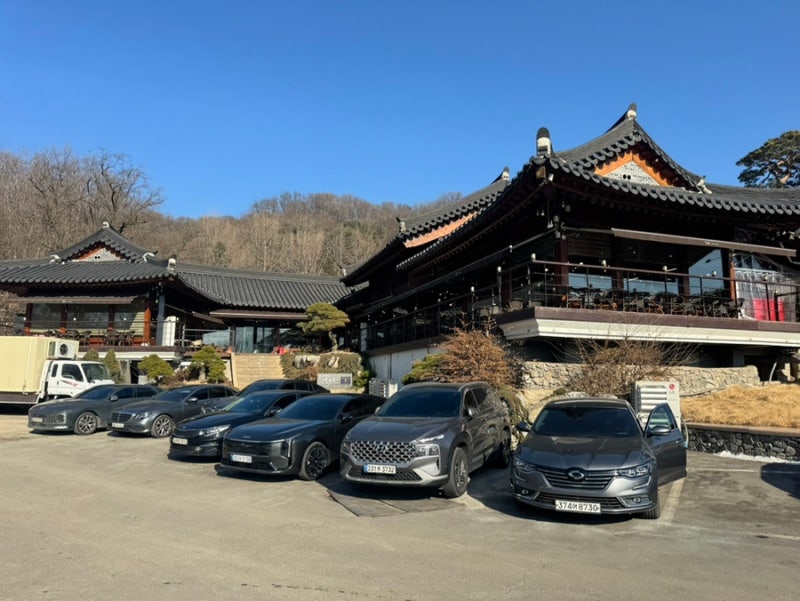 [홍종흔 베이커리/군포점] - 분위기 좋고, 빵도 맛있는 대형 베이커리 한옥 카페