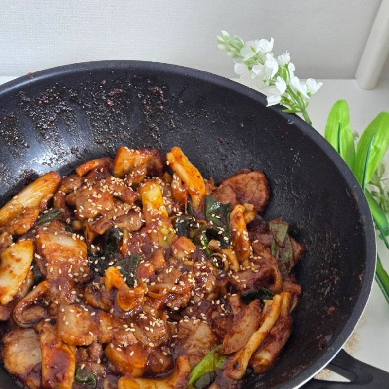 류수영 오삼불고기 레시피 오징어 삼겹살 볶음 양념 만들기