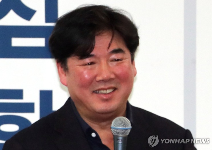  국힘 서울시당, '당사에 전두환 사진 걸자' 고성국 징계 착수