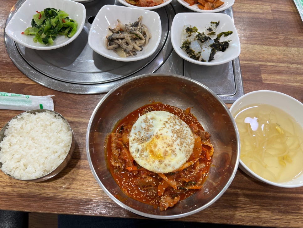 넝쿨식당 사진 1