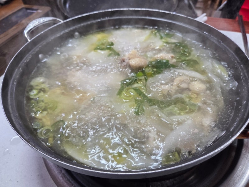 진주 진성 월산닭무국 닭무국 반 마리 닭볶음탕 한 마리