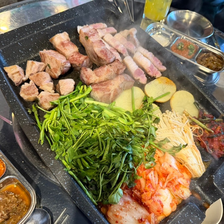  [김숙성 마포역점] 마포 숙성 삼겹살 존맛 마포역 구워주는 고깃집 하이볼 양념게장밥 후기