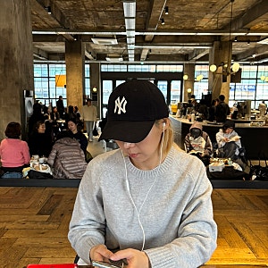 MLB 모자 추천 엠엘비 볼캡 NY 블랙 대두 캡모자 언스트럭쳐 N핏 착용 후기