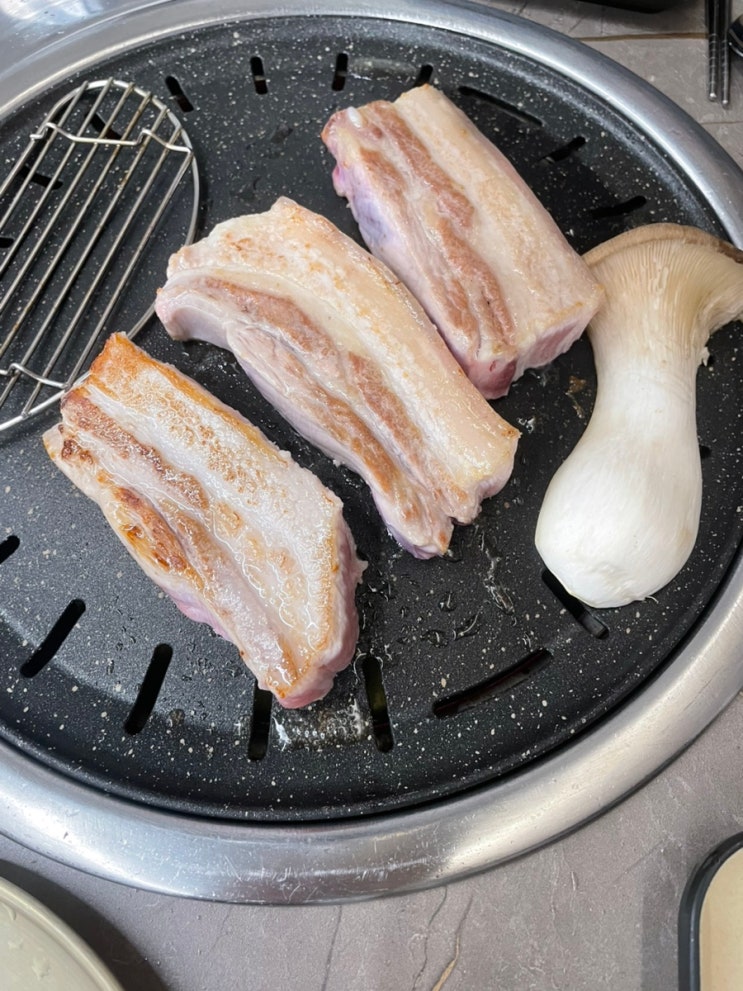 군산 조촌동 오일내 소주맥주 1900원 군산한돈고깃집 삼겹살 오겹살 항정살 조촌동고기집 군산맥주싼곳 군산소주싼곳 주차장구비