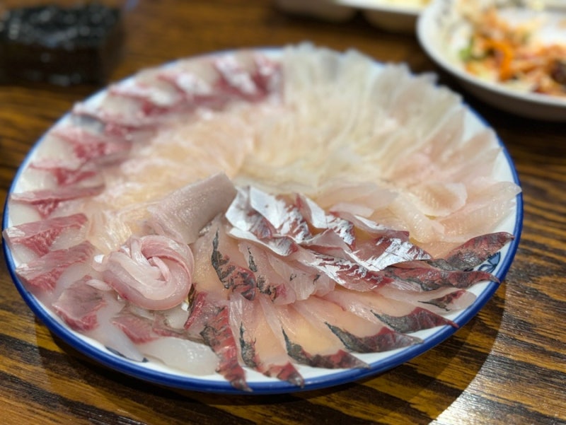 부산 송정 횟집 추천｜송정해수욕장 도보 3분, 자연산회 맛집 상무네횟집 후기