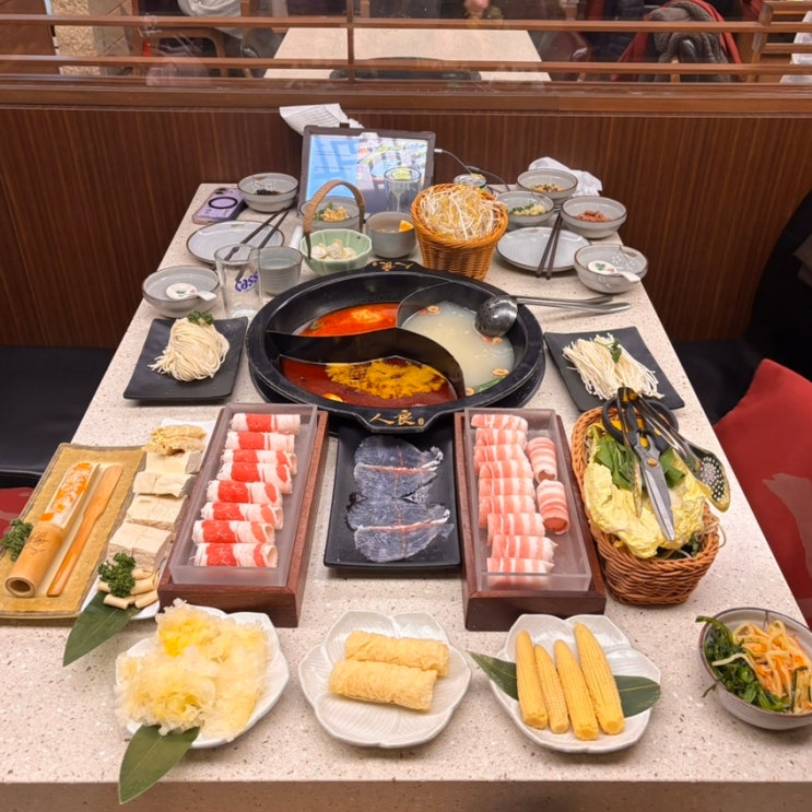  신사 훠궈 하이디라오보다 맛있는 내 최애 맛집 인랑훠궈 추천 메뉴