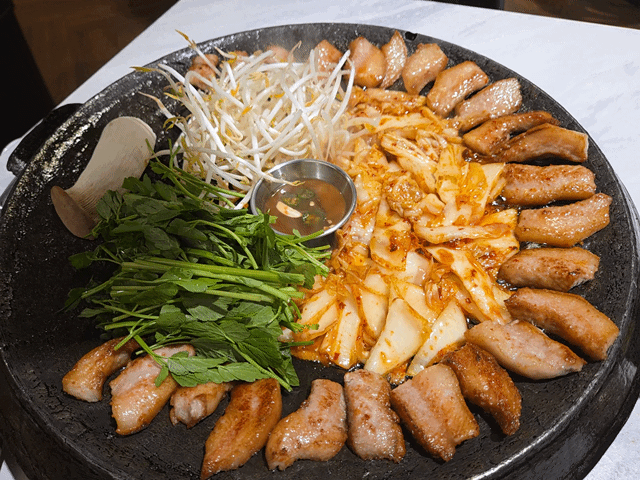  염창역 맛집 육본정 후기