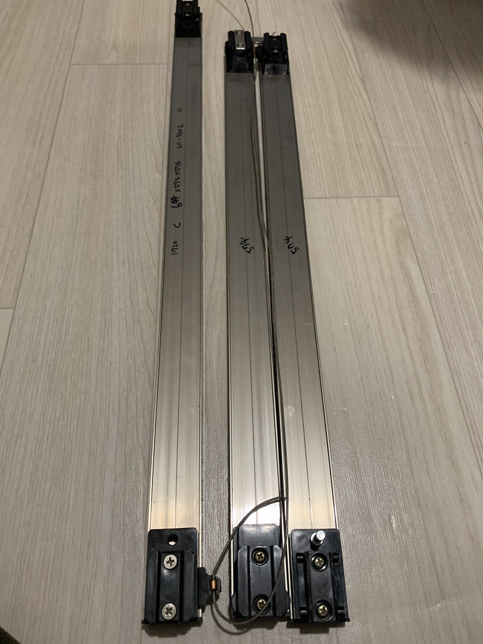 중문와이어교체 3연동 현관중문 문이 따로 열린다면