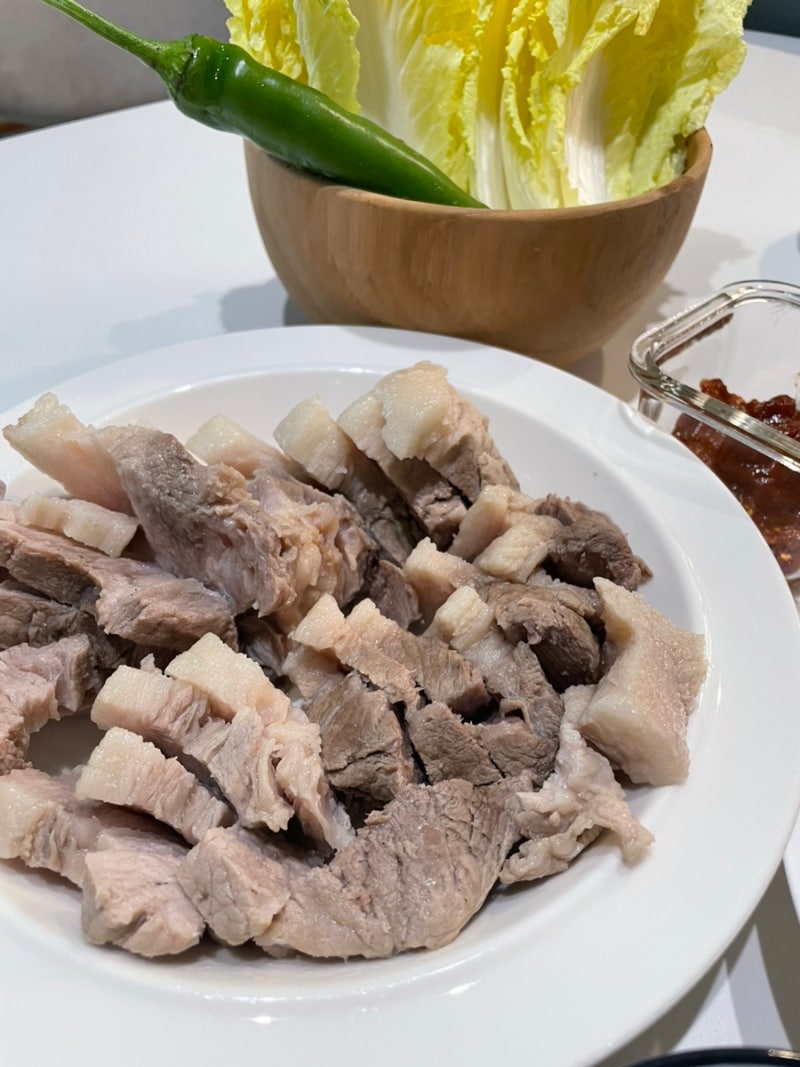 냄비, 압력솥, 무수분 수육 삶는 시간 가장 맛있는 레시피 ft. 트레이더스 앞다리살 리테일 팩....