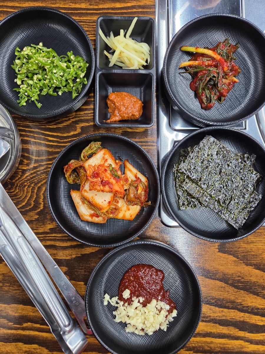 Boyaksanyeomsotangbokguk photo 6