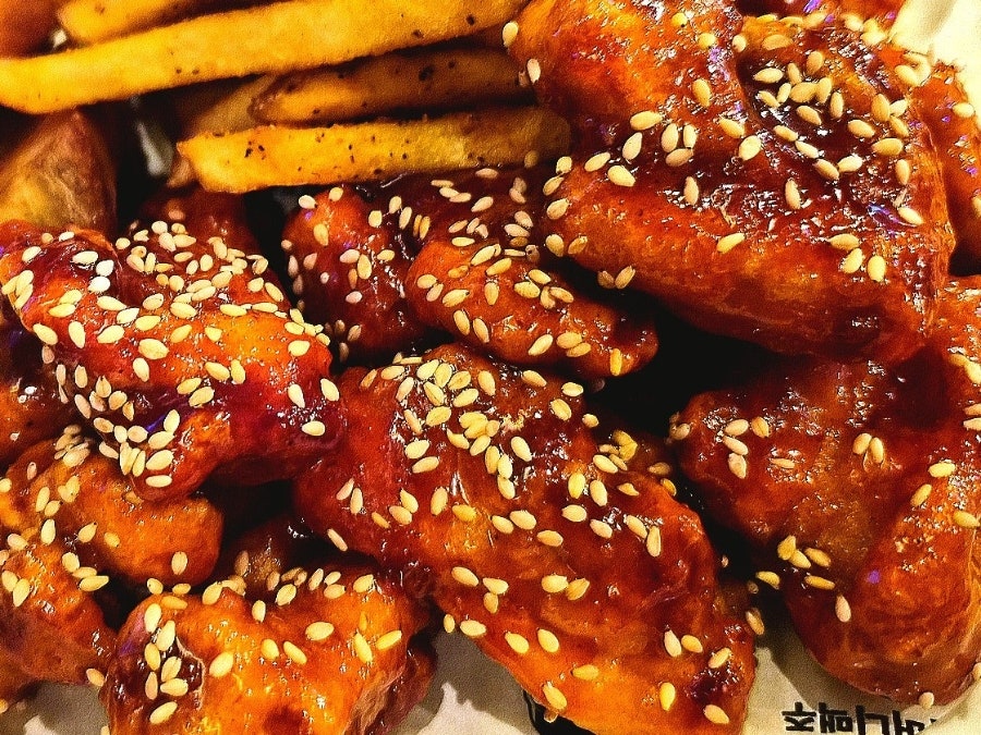 Yeokjeonhalmeonimaekju Hanambukwiryejeom photo 1