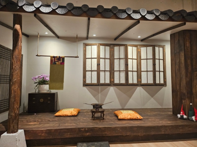 여자 혼자 1박 2일 서울 여행 삼성동 가성비 숙소 코엑스 근처 기와 호스텔 캡슐 스위트 숙박 후기 : 네이버 블로그