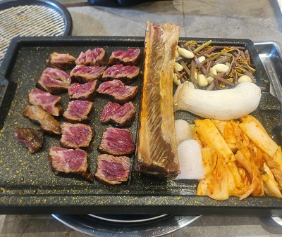 수원호매실맛집 짚불태백｜입에서 녹는 짚불 우대갈비