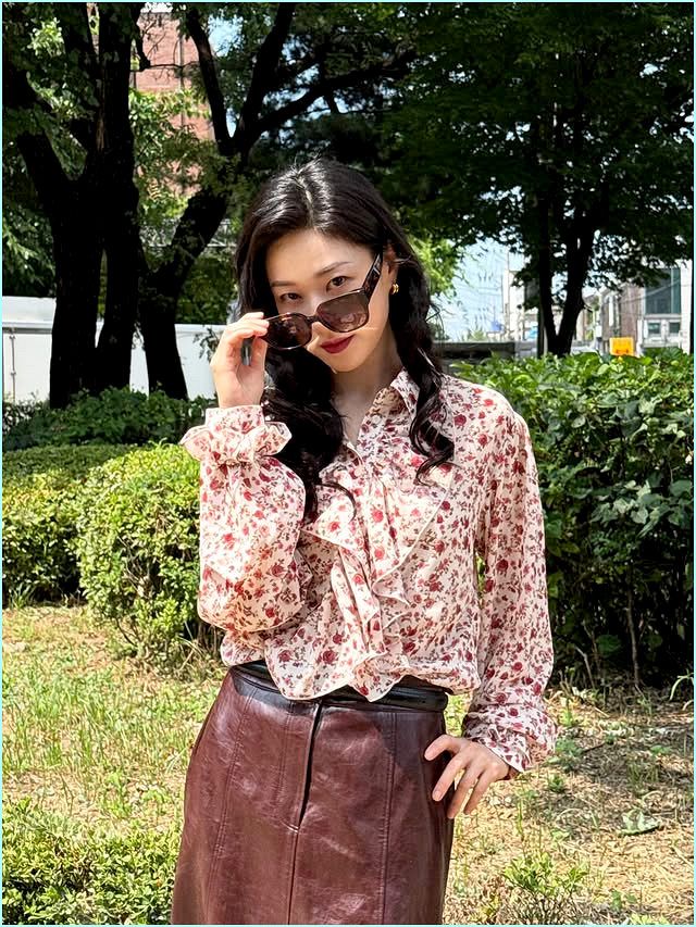  "봄날의 햇살 어디 가고?" 하윤경, 치명적 레트로 섹시미로 근황 공개