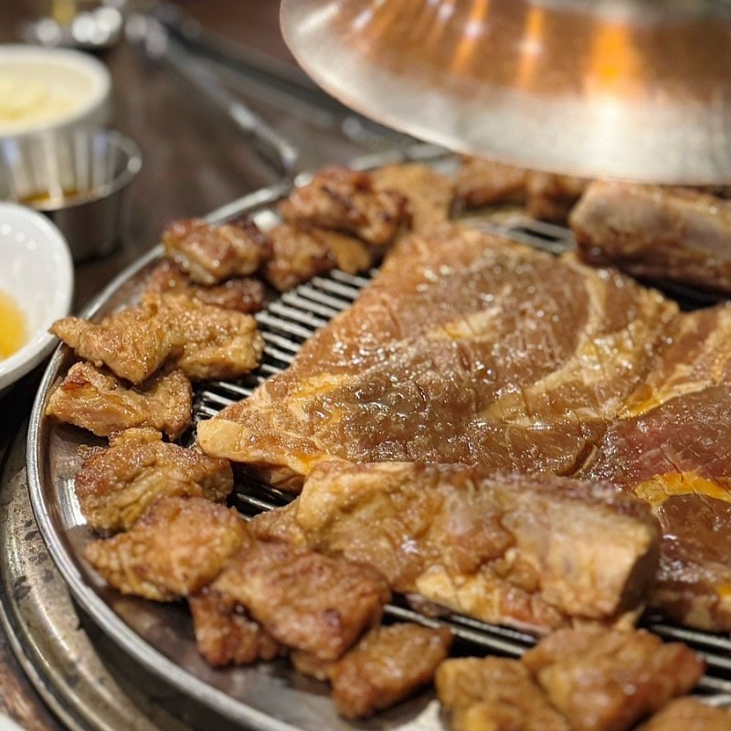 석촌 맛집 / 흥부골숯불돼지왕갈비