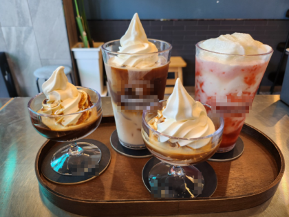 디저트와 커피가 가득한 카페맛집!