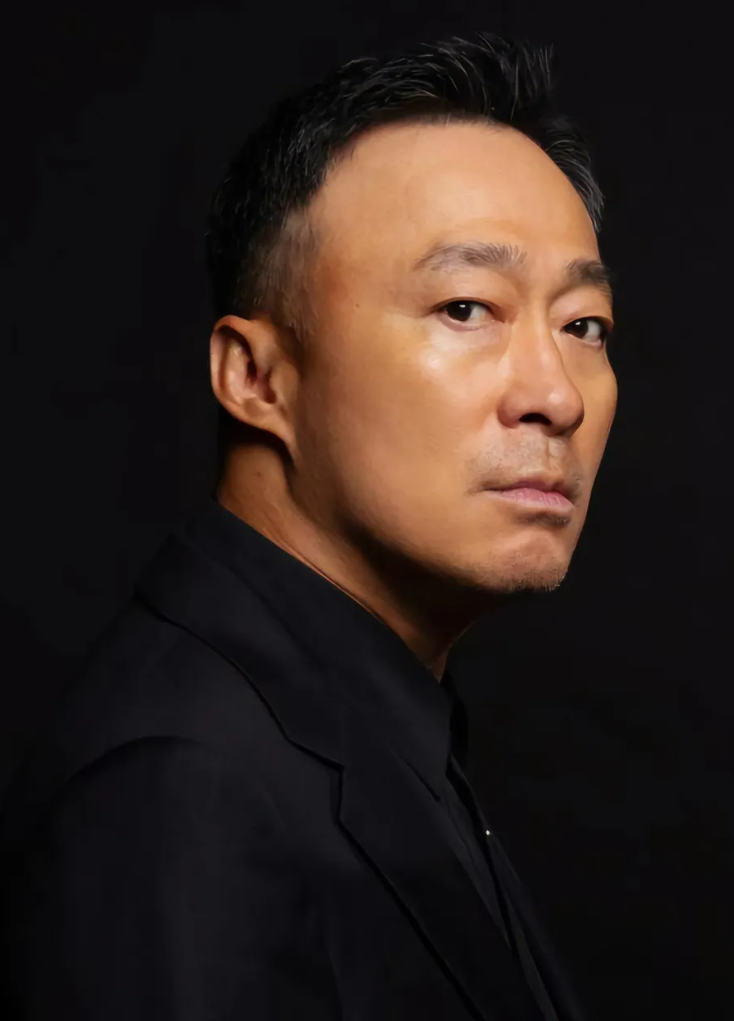 [배우 이성민 프로필] 믿고 보는 배우, 무대에서 스크린까지 접수한 연기 거신