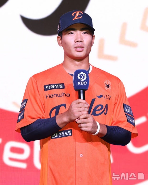 [프로야구] 올시즌 한화는 강백호 보다 신인 “오재원”이 키(KEY)맨 일수도?