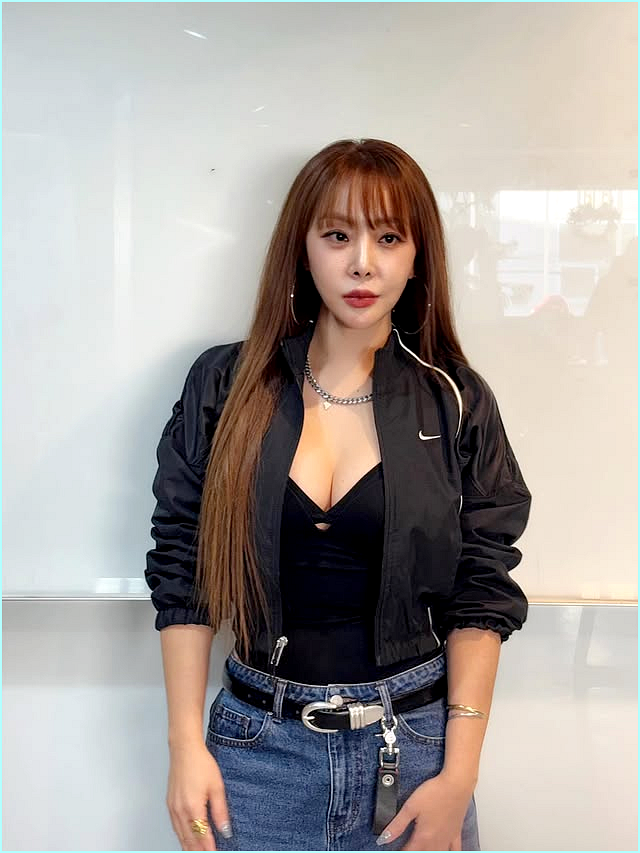  "몸매가 서사네요" 브아걸 나르샤, 전성기 압도하는 언더붑 바디수트 근황