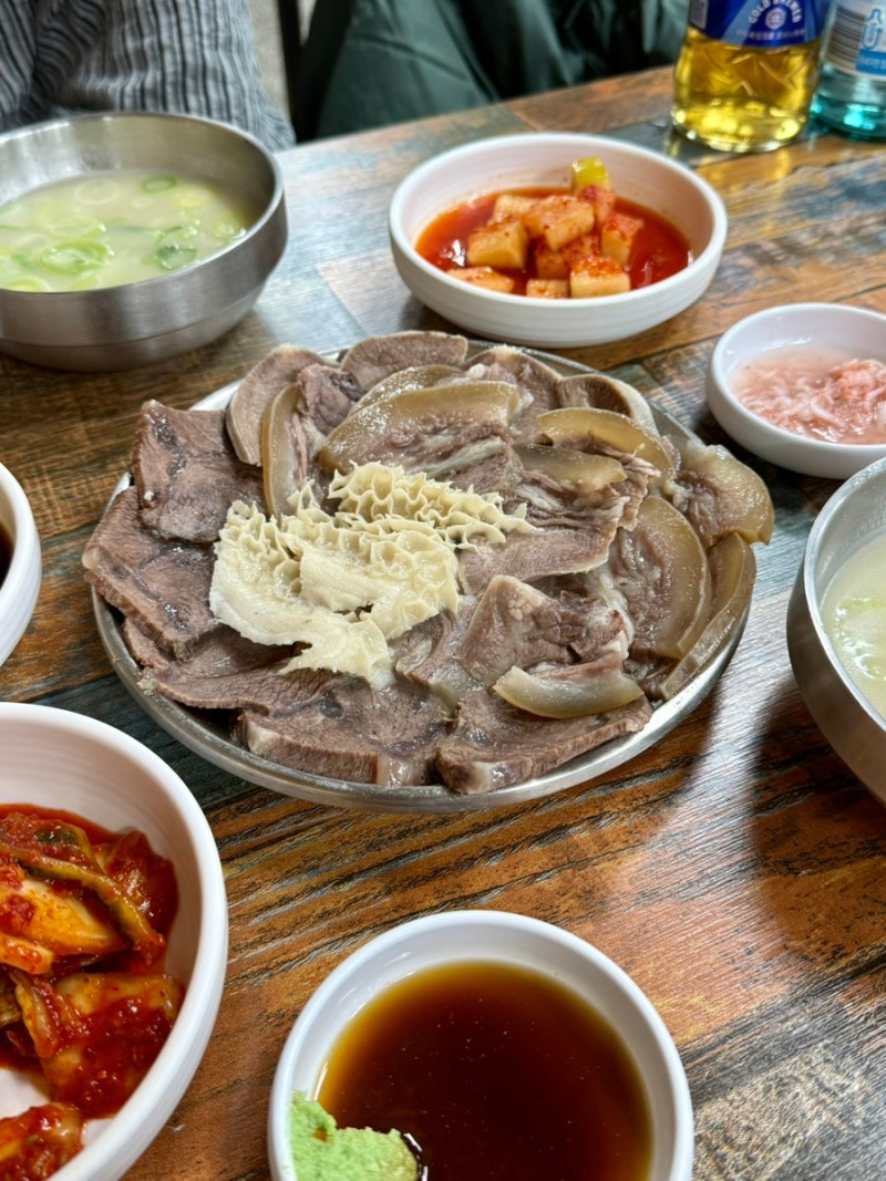 대구 칠성시장 한우정곰탕 소머리수육 낮술 후기