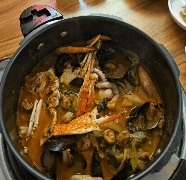  송파 감자탕, 방이먹자골목 뼈고다