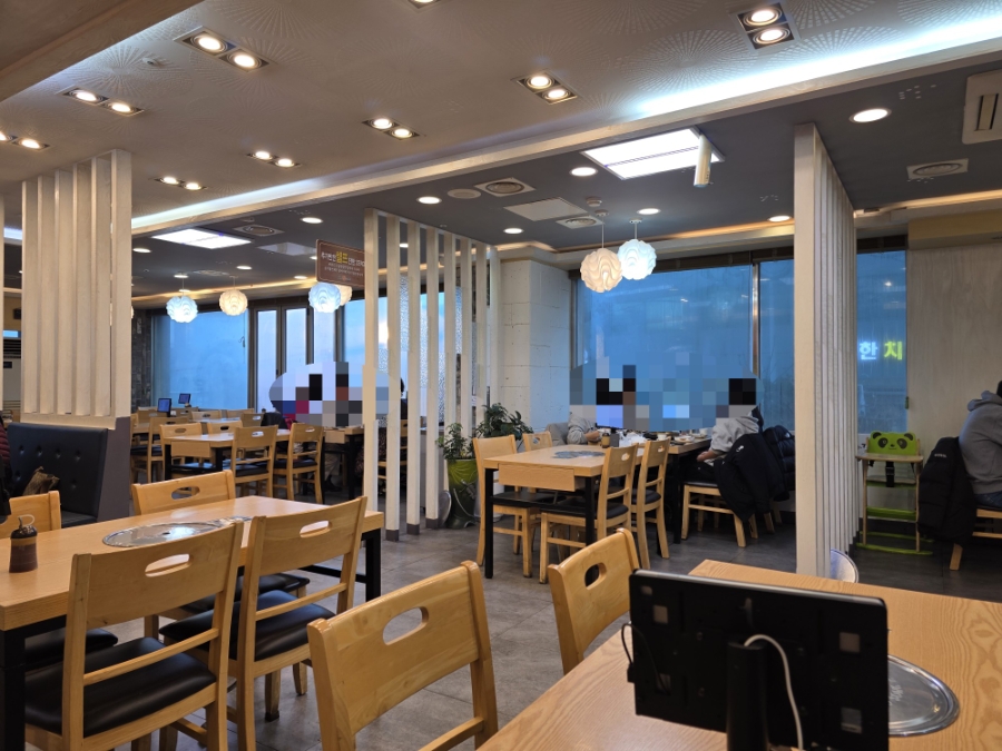 맛나감자탕 영도동삼점 사진 1