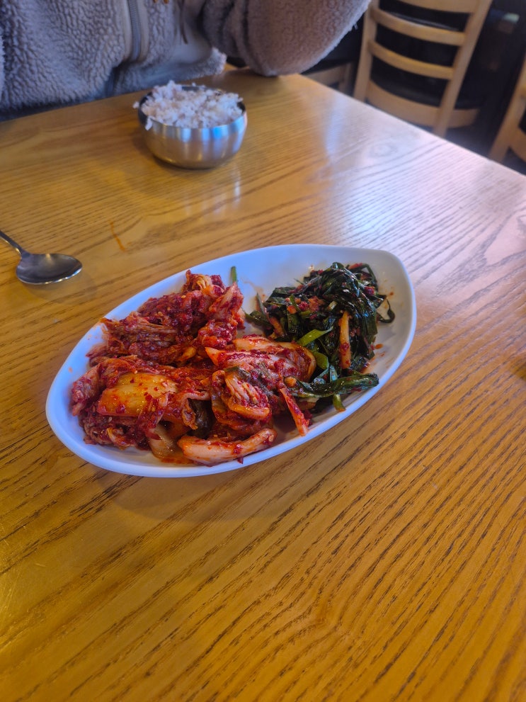  [양재동] 청계손국시 (닭곰탕보다 겉절이를 더 먹어버렸다)