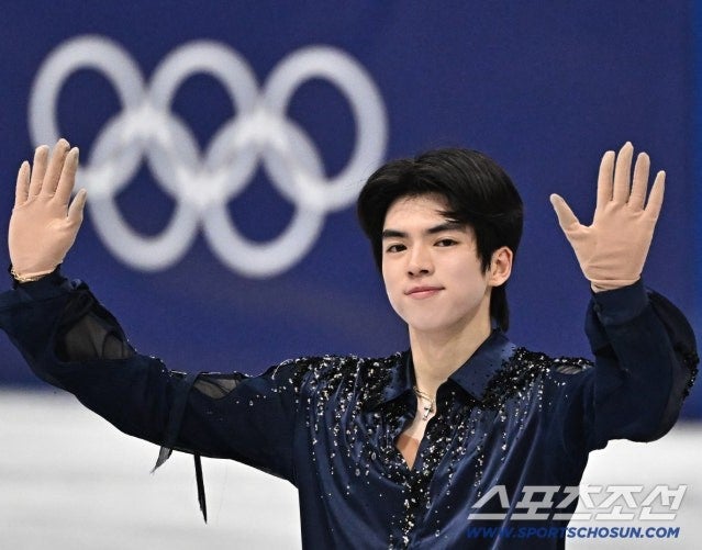 차준환 2026올림픽 메달도전 한국 피겨 역사 도전 6위 올림픽 쇼트 점수 아쉬움 6위 성적 의문 ....